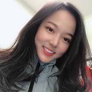 Meet your Posher, Bella